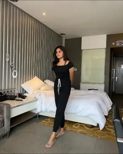 Call Girls Service in Mekliganj